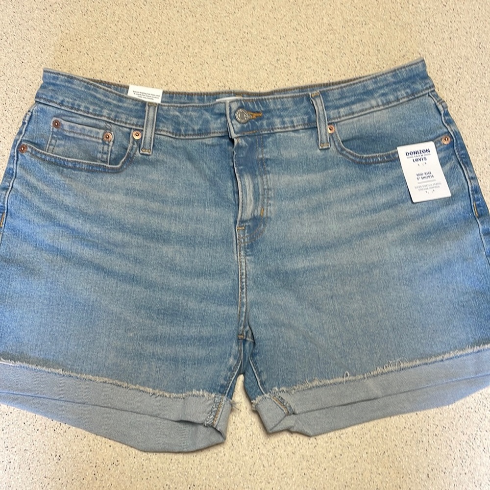 Denizen mid-rise 5” shorts